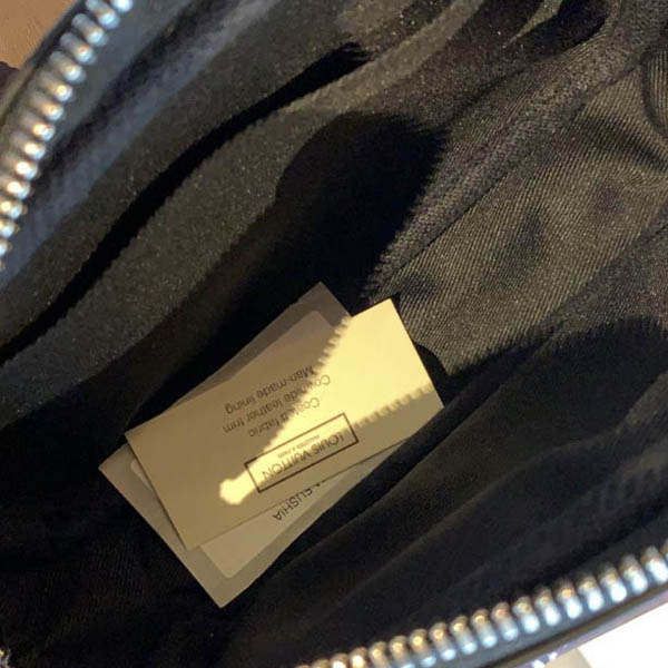 【アウトドア最新作】超使える☆超限定ミニショルダー